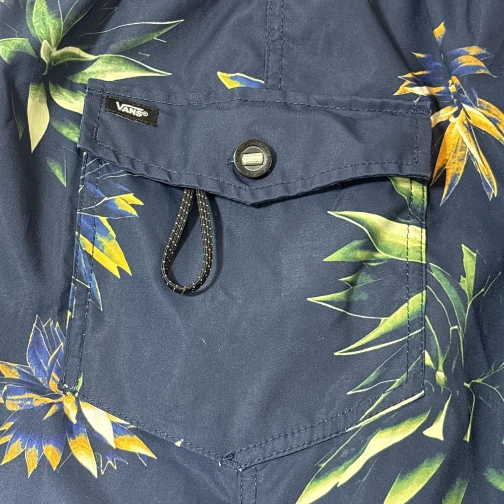 Vans Mens Swimming Shorts Large Blue Floral
